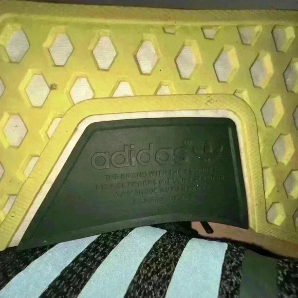 Adidas NMD R1 Night Cargo Dark Green Sneakers -‎ Men\'s Size 11 main image 11